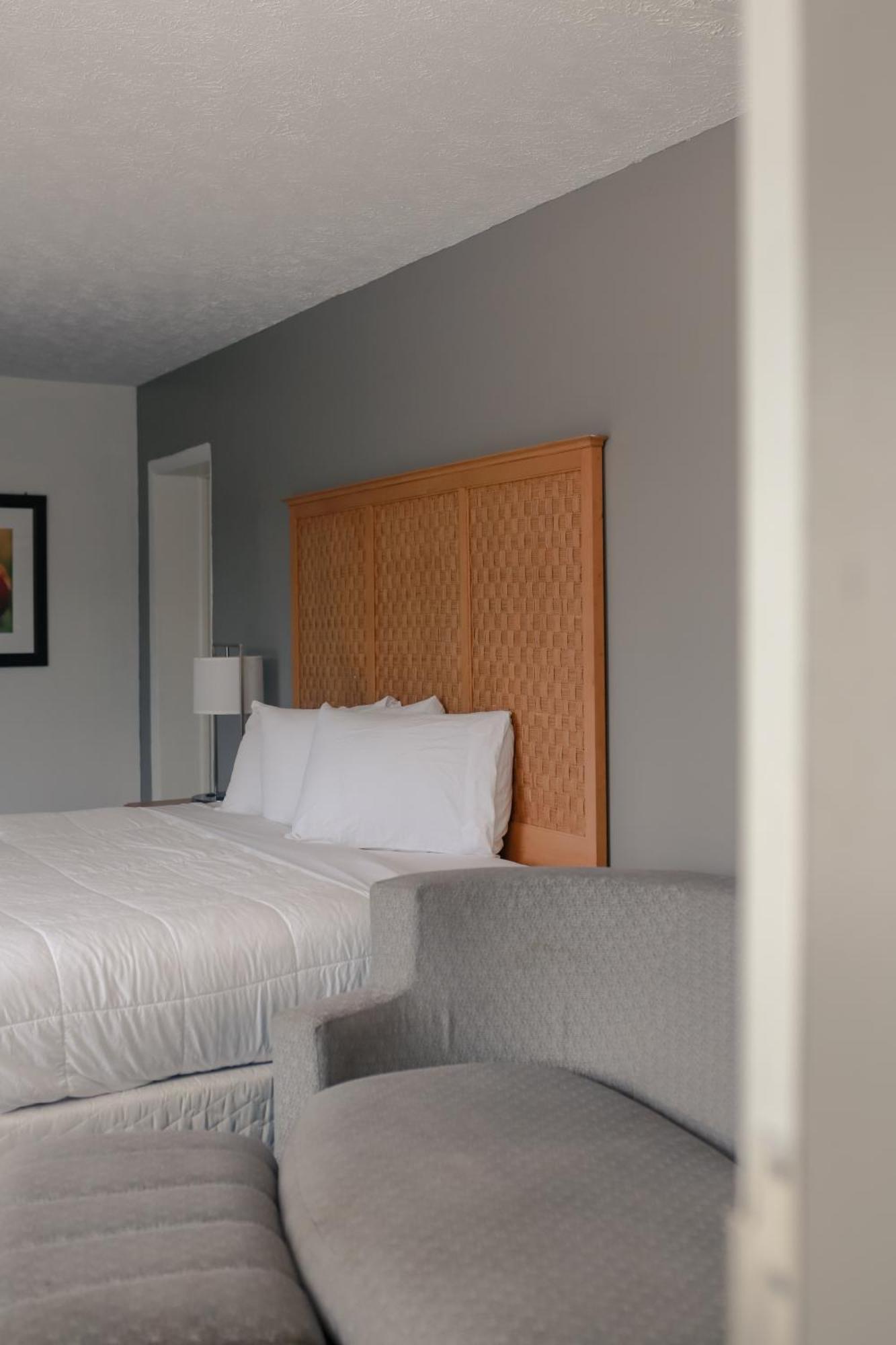 Southern Breeze Ocean Front Hotel Myrtle Beach Exterior photo